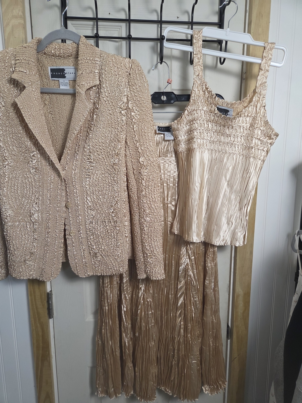 Y2K Vntage champagne-gold crinkled 3-piece set skirt top & blazer Rhonda Stark